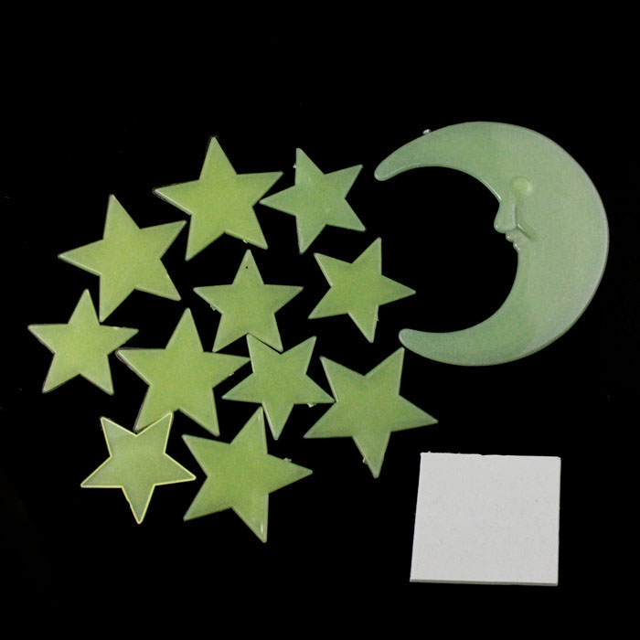 ملصقات جدارية مضيئة في الظلام  - مراجعة Glow In Dark Stars وسعره