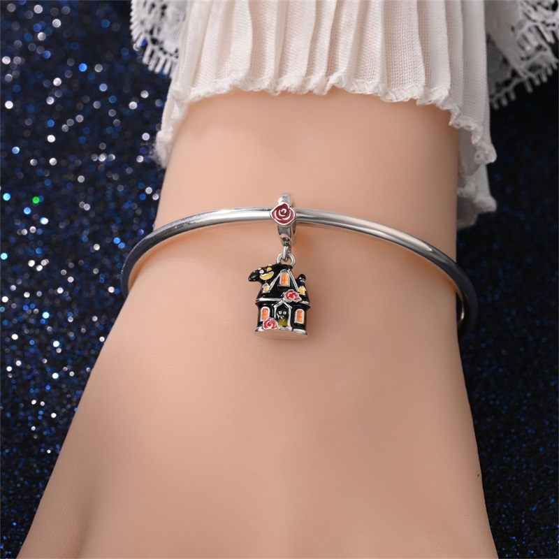 تعليقات زجاجات على شكل جمجمة س - مراجعة Glow In Dark Stars وسعره