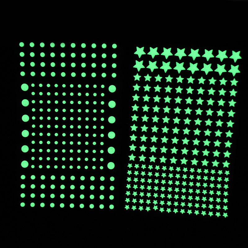 211 قطعة ثلاثية الأبعاد فقاعة  - مراجعة Glow In Dark Stars وسعره