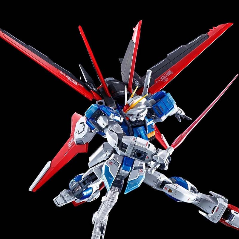 مجموعة نماذج بانداي غونبلا PB  - مراجعة Bandai Model Gundam Rg وسعره